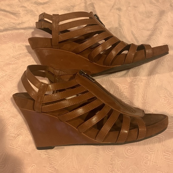 Aerosoles sandals - Picture 2 of 4